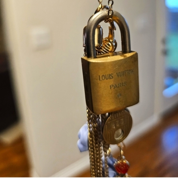 Vintage #226 Louis Vuitton Lock & 1 Key with Un-Branded Chain and Charms - Picture 5 of 7